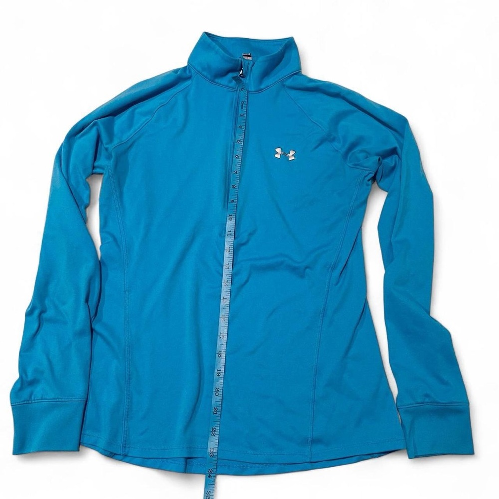 Size: Medium l Under Armour Carolina Blue 3/4 Zip Mock Pull Over